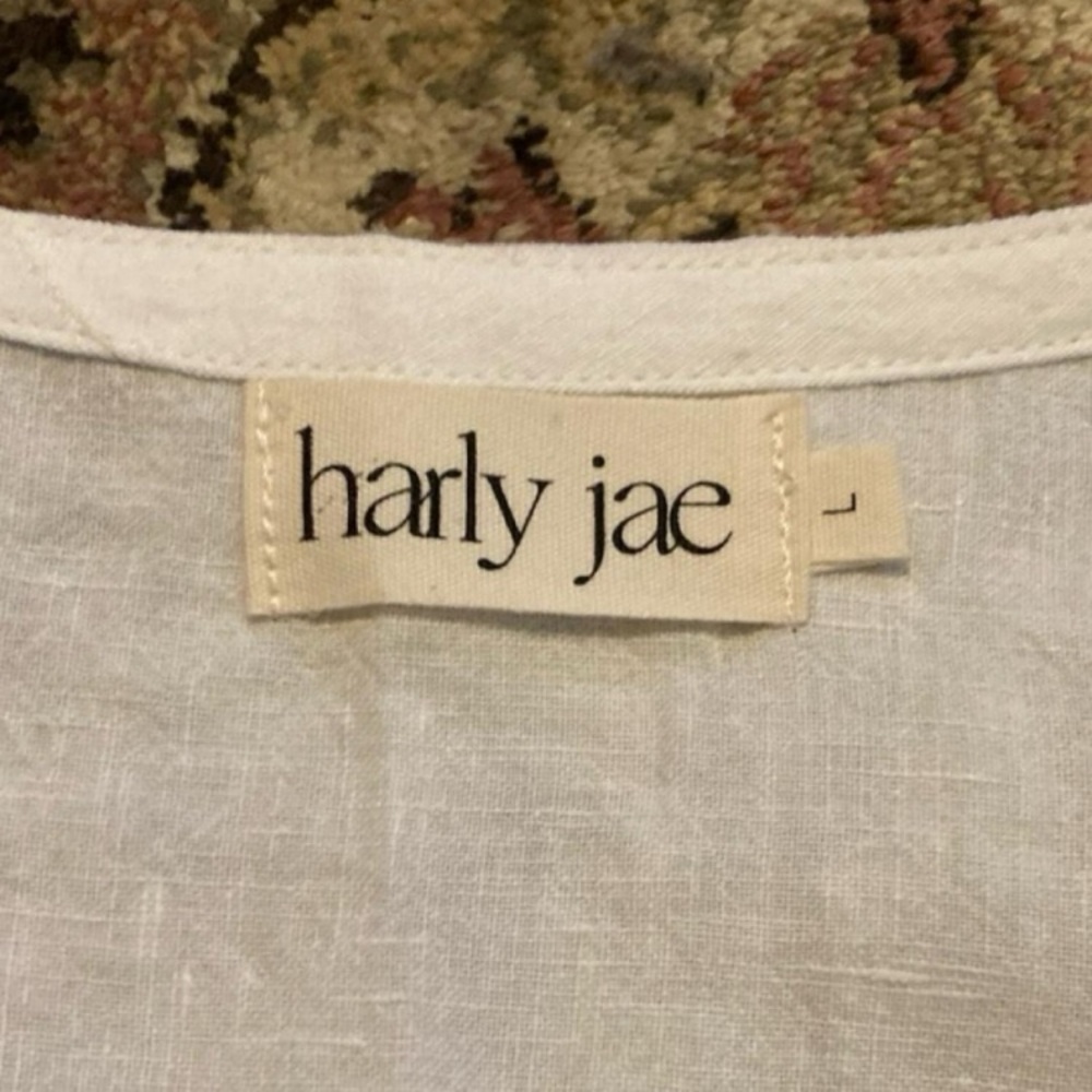Harly Jae Reverie Blouse — Pintuck Tie Back Cami Tank Top - Picture 5 of 8
